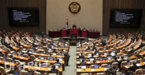 민주당 공수처 출범 野 압박…공정경제3법 등 처리에 속도