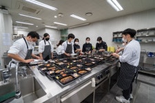 경주 동국대 참사람재능나눔센터  지역아동센터 도시락 봉사활동 펼쳐