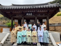 성주 이씨 후손, 경충사서 이축 장군 춘향제 봉행