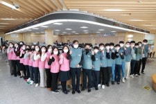 예천군청 민원과, 새 옷 입고 친절로 무장