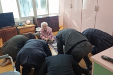 경주시 선도동행정복지센터, 최고령 어르신 방문 새해인사 드려