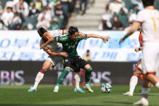 포항, 전북에 2대1 역전승 ... 기동매직 또 한번 통했다!