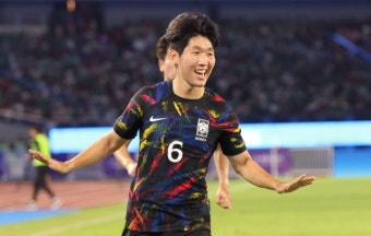 [아시안게임] 남자축구, 8강서 중국 2-0 꺾고 3연패 향해 '순항'