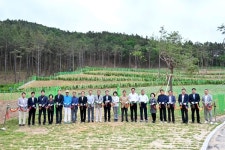 군위 위천수변테마파크 골프장 개장