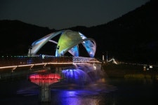 상주경천섬 범월교 경관분수, 야간관광 명소로 탄생