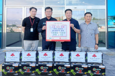 진보종합정비공장, 청송군 취약계층 위해 130만 원 상당 두유 기탁