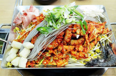 천호동 맛집 전주단지네  국밥과 중독성 강한 요리로 입맛 자극
