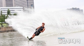 [김현수의 Viewfinder] 보기만해도 짜릿…시원…어! 여기가 한강공원이었어?