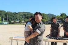 육군28사단 백룡대대, 어린이집 원아 32명초청 병영체험