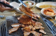 전국3대돼지갈비 서울대입구 맛집 돈뼈락연탄갈비 위치는?