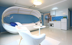 마법 같은 로맨틱 연말, 연시를 위한 경주스파펜션 인기