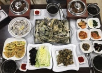 바다의 우유 굴을 이용한 굴코스요리 통영 맛집 통영밥상갯벌 인기