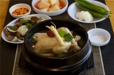 한약재로 끓여낸 뜨끈한 몸보신! 대구 약전골목 맛집, 약전한방삼계탕