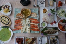 춘천 가볼만한곳 게먹고회먹고, 대게 맛집 추천돼 눈길