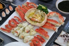 강원도 속초·고성맛집 최대게, 직접 잡은 대게를 바로 요리해 신선도 높아