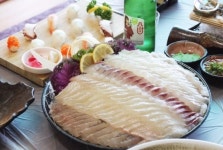 강릉 주문진 횟집 솔바로, 화려한 경포대 오션뷰 바라보며 즐기는 별미로 인기