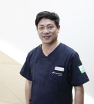 [칼럼] 노인 임플란트 치과 선택…가장 먼저 고려할 점은?