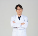 [칼럼] 눈성형 재수술, 두 번 실패하지 않으려면?