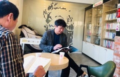 경부고속도로 망향(부산방향)주유소 북카페 무료 개방