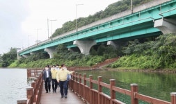백군기 용인시장, 기흥저수지·기흥레스피아 현장 점검