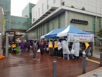 신갈동·영덕1동, 민간단체서 어려운 이웃에 써달라며 김치 전달
