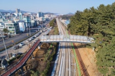 동해시, 영동선 감추해변 입구 보도육교 개통