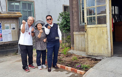 울산 사회적기업 우시산, 고래문화마을 우체국에 화단 조성