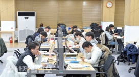 방학도 잊은 울산대 도서관