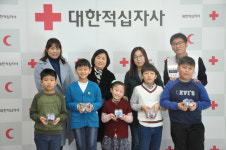 구영, 범서초 재미있는그림여행 동아리, 저금통 성금