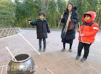 영화관 명절특수·민속놀이 체험객 몰려