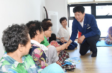 울산 박태완 중구청장, 경로당 무더위쉼터 방문