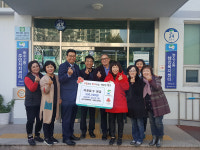 울산 농소2동 체육회·아랑고고장구 동아리 회원, 이웃돕기 성금