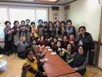 울산내일설계지원센터, 서동경로당 어르신 방향제 만들기 체험
