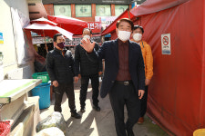 정천석 동구청장, 동울산시장 현장방문