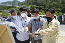 이동권 울산 북구청장, 송정박상진호수공원 주차장 조성공사 점검