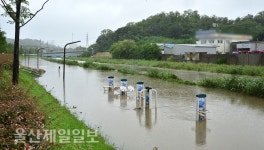 울산, 110㎜ 넘는 호우에 도로 침수·토사 유출 잇단 피해