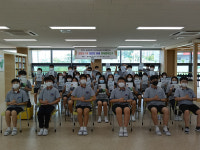 울산 호계중, 선별진료소 의료진에 감사편지 쓰기