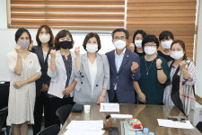 정용욱·유봉선 울산 동구의원 작은도서관 관계자 간담회