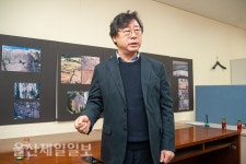 세계유산 등재 앞둔 대곡천암각화 소개책자 집필 중이죠