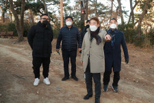 정천석 울산 동구청장 동뫼산공원 현장점검