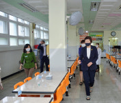 노옥희 울산교육감, 장생포 초등학교 방문