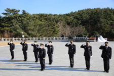 울산해양경찰서, 현충탑 2022 신년 참배식