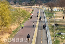 봄날, 태화강변 산책