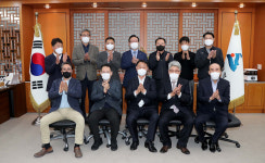 송철호 울산시장, 택시업계 대표단과 현안 논의