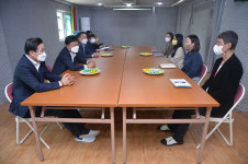 울주군수, 시각장애인 단기보호센터 광명원 관계자 환담