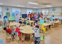 울산 태화동 주민자치회 한글분과, 부채만들기 재능기부