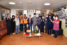 울산 약사동 통장회, 경로당 어르신 생신상 대접