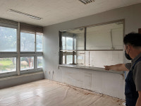 노후화에… 주전활어회직판장 운영난