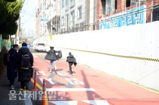 신정초 앞에 초고층 주상복합… 학부모 반발