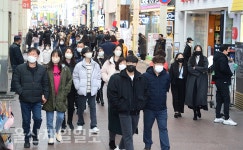 젊음의거리 나들이 인파